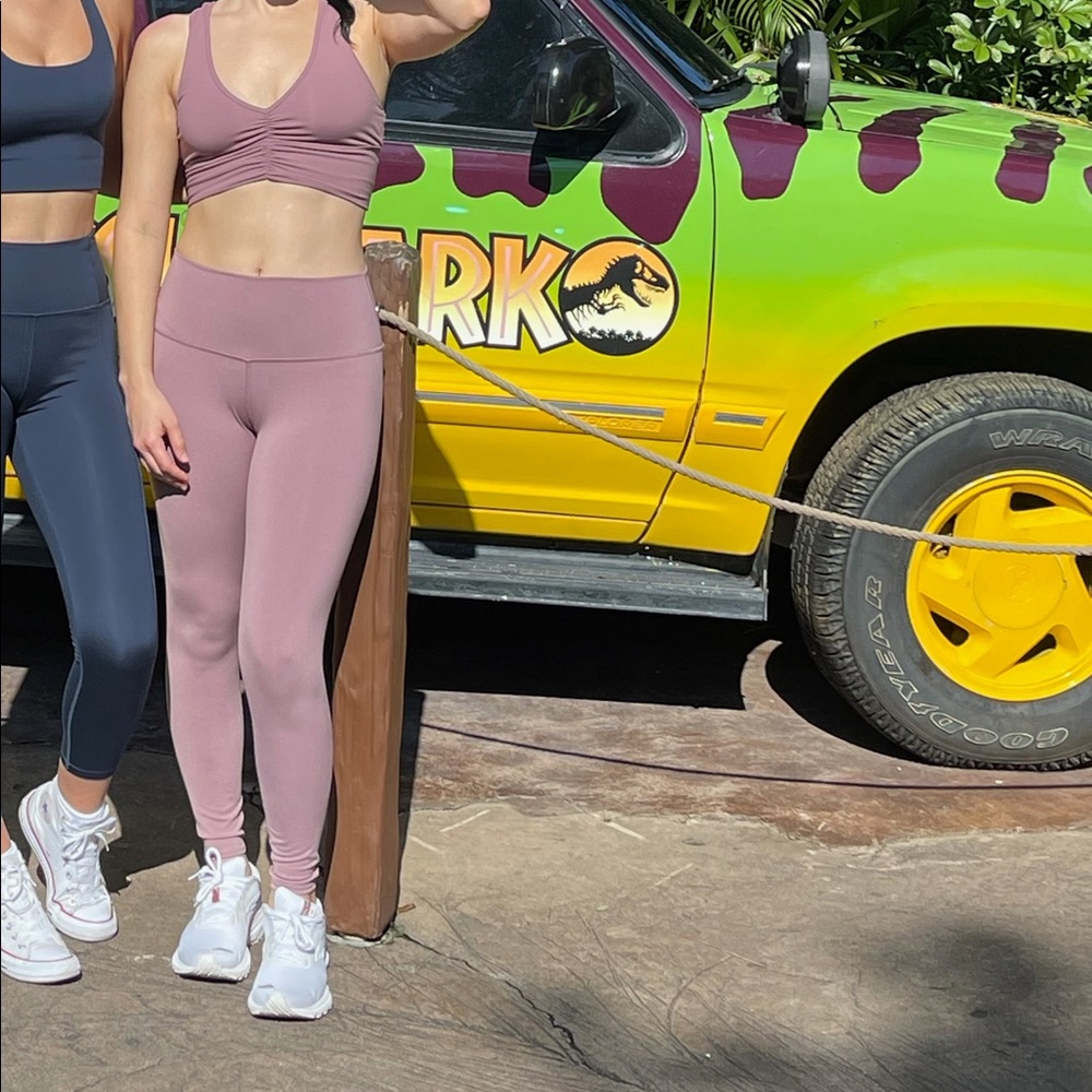 Alo Set sports bra and legging